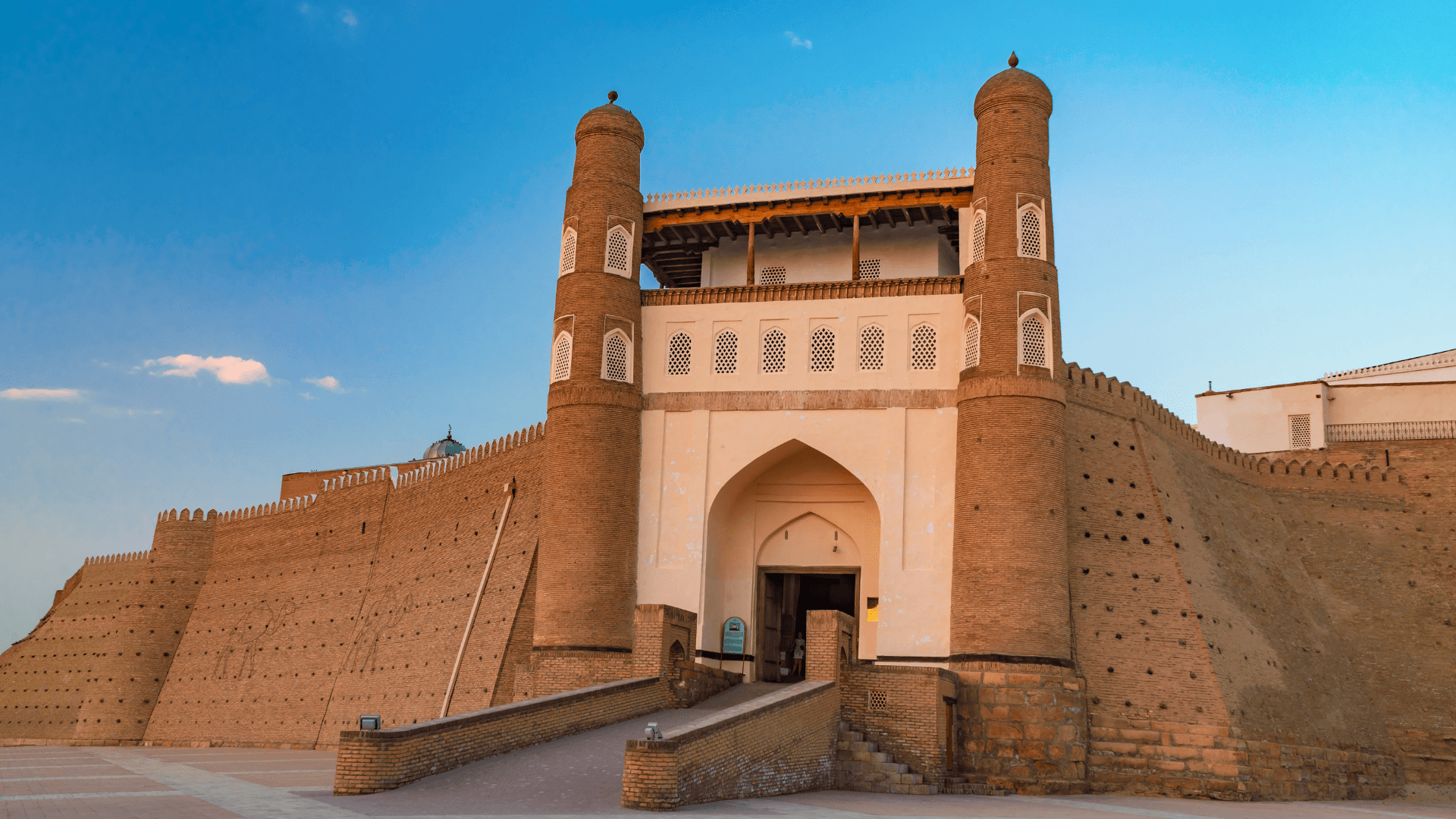 The best ways to travel around in Uzbekistan
