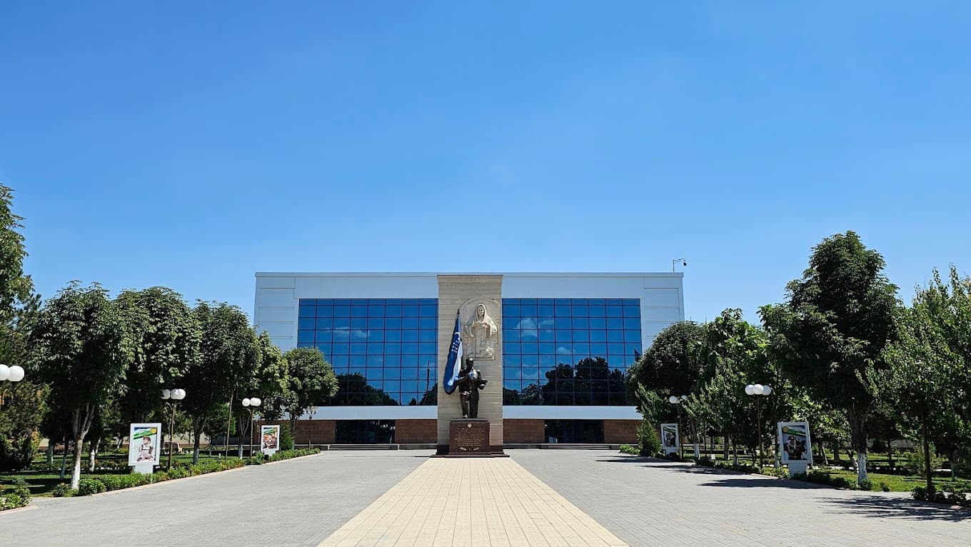 State Museum of the Armed Forces of Uzbekistan (Oʻzbekiston Respublikasi Qurolli Kuchlari markaziy muzeyi)
